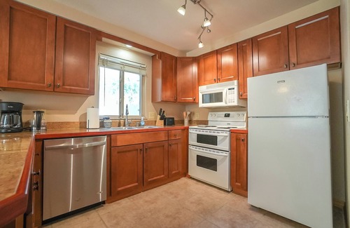 Diamante Del Lago House | Newly refurnished 3-bedroom townhome with private backyard in Fountain Hills