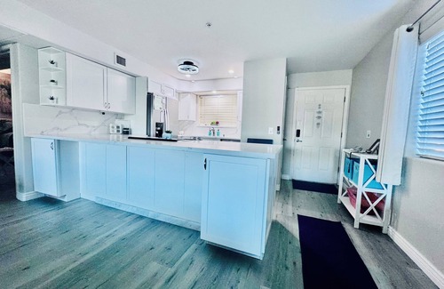 Lake Havasu City Condo | NEWLY REMODELED!2bd,2bth.Single-Story Condo@Kingsview.Beachfront View.On Channel