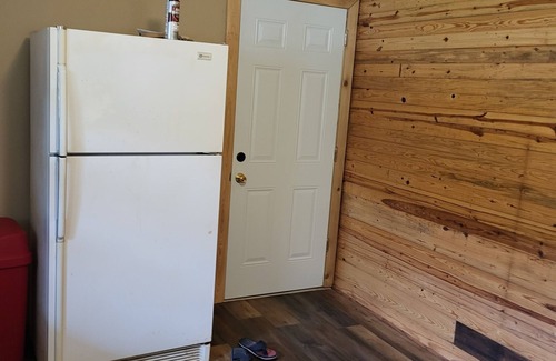 Mena House | Newly Remodeled Cabin on the Ouichita River