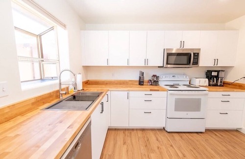Page House | Newly Remodeled Family Friendly Home