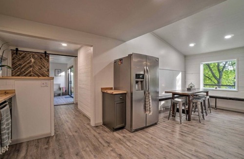 Mount Juliet House | Newly Remodeled Lake-View Home