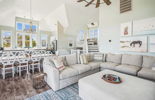 Ocean Hill House | Newly Remodeled Oceanside with a Heated Private Pool.Bring Fido!
