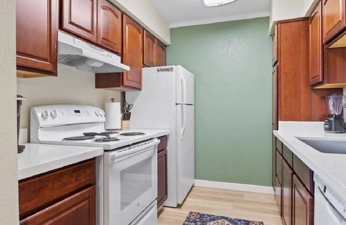 South Scottsdale Condo | Newly Remodeled Old Town Gem!