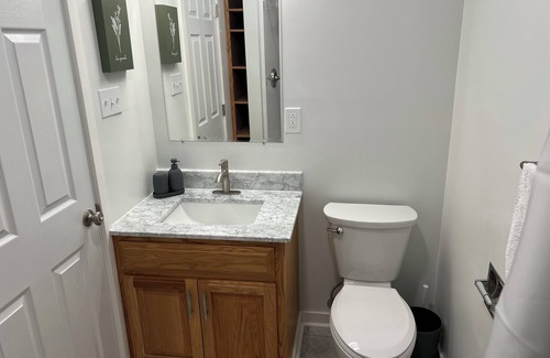 Tire Hill Apartment | Newly remodeled spacious studio apartment in Johnstown, Richland Township, PA.