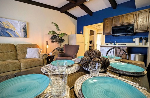 Kimberling City Condo | NEWLY REMODELED TABLE ROCK LAKEFRONT RESORT-nPOOL-FUN-LAKE ACCESS