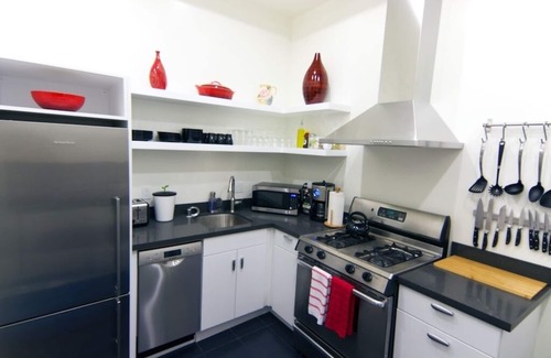 Lower Haight Apartment | Newly Remodeled Victorian Beauty Two Bedroom In The Haight Ashbury