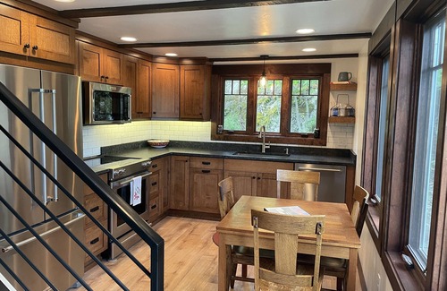 Finley Point House | Newly remodeled waterfront home in a beautifully protected bay on Finley Point!