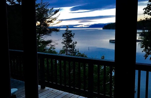 Finley Point House | Newly remodeled waterfront home in a beautifully protected bay on Finley Point!