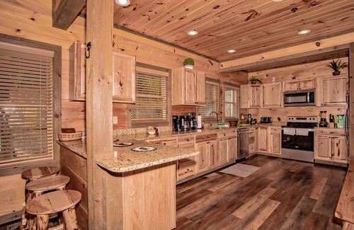 Chalet Village North Cabin | Newly Remolded 6-bedroom Cabin,nTheater room, & Heated Indoor Pool/Hot Tub
