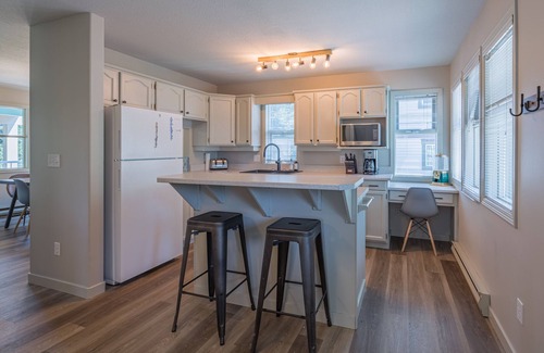 Silver Star Mountain House | Newly renovated stand-alone home - Hot Tub, Ski Storage & Steps to the Village
