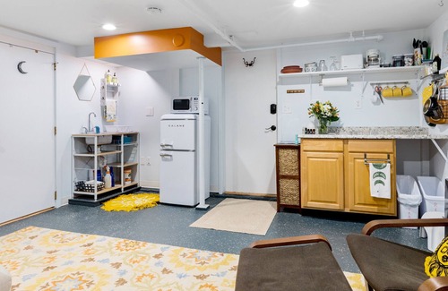 Wilmington Apartment | Newly renovated 1 bedroom with yard and parking