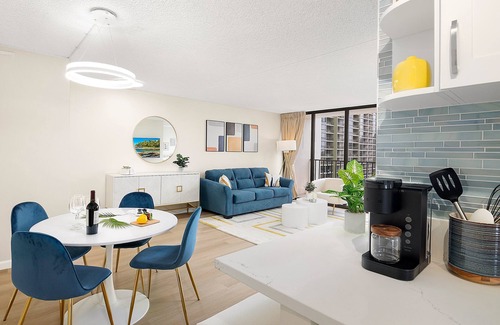 Waikiki Condo | Newly Renovated 1BR w/Mountain View, Free Parking