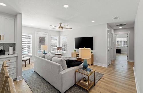 East Pensacola Heights House | Newly renovated 3 Bed/3 Bath house with pool and hot tub in lovely Pensacola