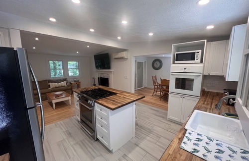 Hyannis House | Newly Renovated 3 Bedroom, 1.5 Bath Rental in Hyannis, 1.5 miles to beach