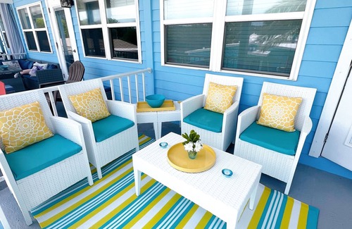 George Town Villa | *NEWLY RENOVATED* Beach Front Luxury Home - Located at The Hideaways Resort