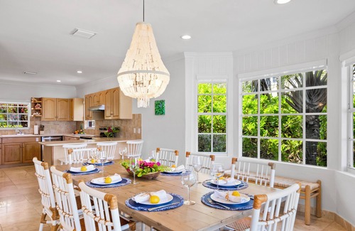 George Town House | NEWLY RENOVATED! OCEANFRONT 3 bed/3 bath w/dock rental Feb Pt Exuma Bahamas
