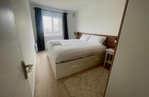 City Centre Dublin Apartment | Newly Renovated Christchurch 1BD Roof Garden