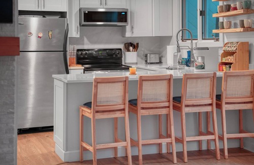 West Dover Condo | Newly renovated condo- October Getaway - less than 2 miles to MT Snow