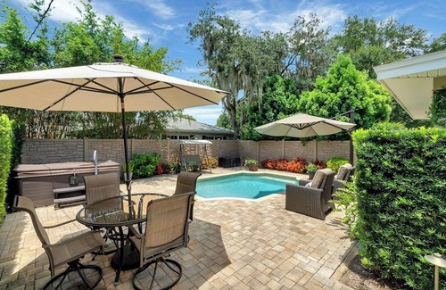 Winter Park House | Newly renovated Cottage in the heart of Winter Park's most desired neighborhood.