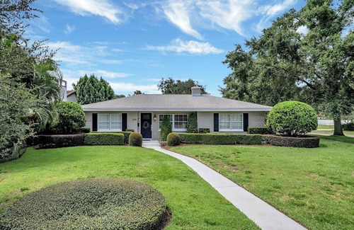 Winter Park House | Newly renovated Cottage in the heart of Winter Park's most desired neighborhood.