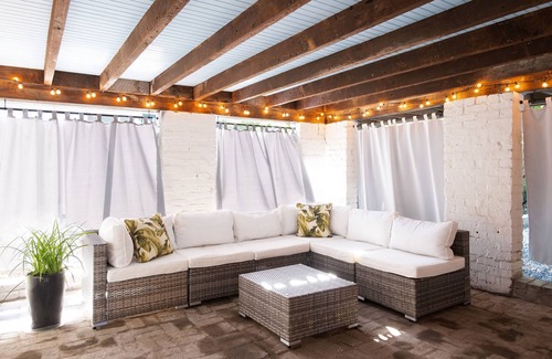 East Riverside House | Newly renovated historic garden level apartment