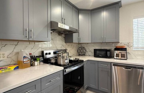 Bethel Island House | Newly Renovated Lakefront w/Dock