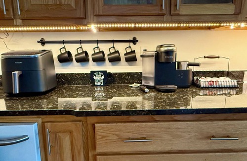 Cross House | Newly renovated lakefront 4-bedroom house in Cross with dock sleeps 10