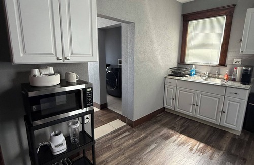 Sandusky House | Newly Renovated Spacious Home! Minutes from cedar point and downtown Sandusky!