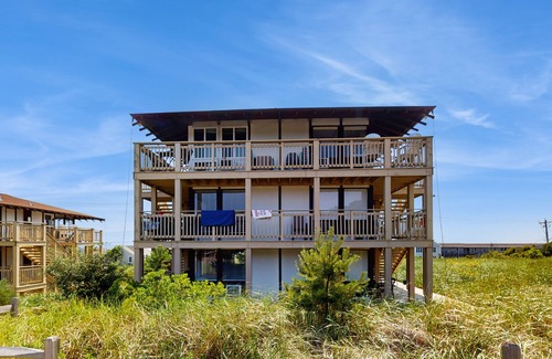 North Truro Apartment | Newly Renovated Studio with AC, Grill – steps from Private Beach