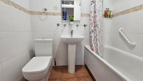 Camberwell Apartment | Newly renovated Studios & Ensuite Rooms! - Camberwell