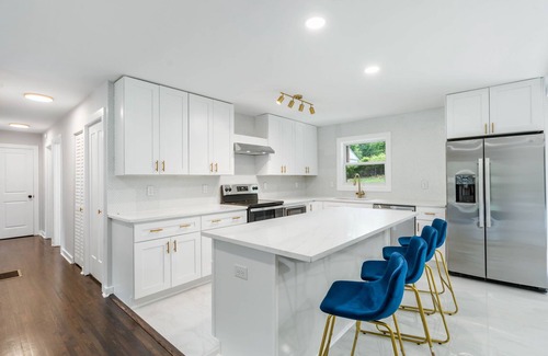Smyrna House | Newly renovated, stylish home minutes from the Atlanta Braves Stadium!