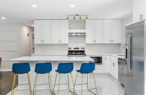Smyrna House | Newly renovated, stylish home minutes from the Atlanta Braves Stadium!