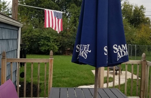 South Bend House | Newly renovated. Tailgate here & walk to the game!