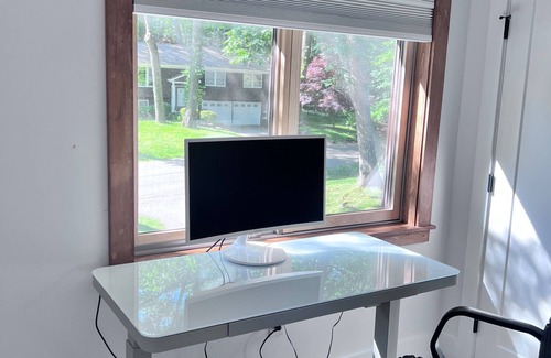 Cape Elizabeth House | Newly Renovated 4-BR House in Quiet Neighborhood Near Beaches & Portland
