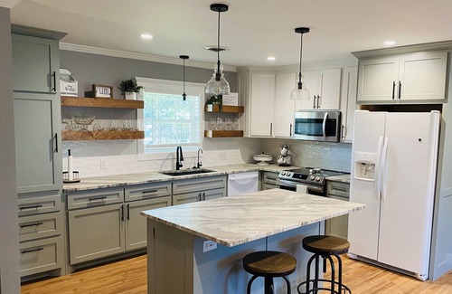 Fredericksburg House | Newly Renovated Ranch House with Open Concept