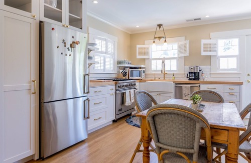 Junior College Neighborhood Association Cottage | Newly renovated Wine Country Historic Cottage