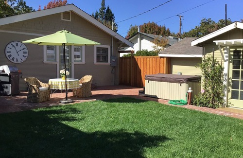Junior College Neighborhood Association Cottage | Newly renovated Wine Country Historic Cottage
