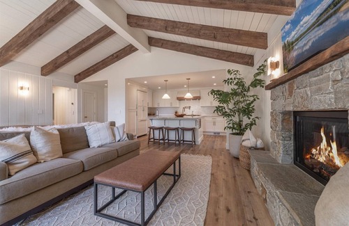 Lake Forest House | NEWLY Renting! Tahoe City Modern Retreat