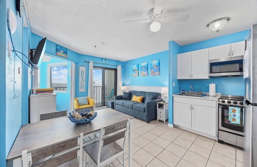 Myrtle Beach Condo | NEWLY UPDATED 1-bedroom condo with amazing ocean views