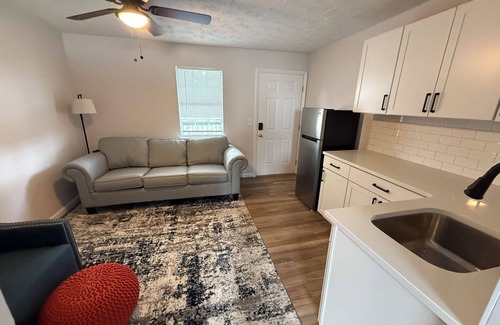 Auburn Condo | Newly updated condo steps from Jordan Hare and downtown Auburn!