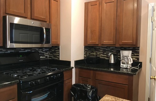 Cleveland House | Newly updated house close to the Clinic,UH, Case in Cleveland Hts.