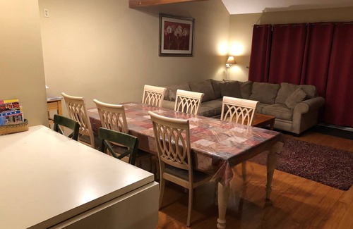 Village at Camelback House | Next to Camelbeach, Outlets,Casino and more