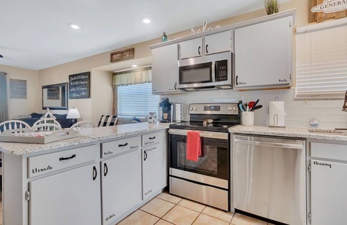 Indian Point Condo | Next to SDC, walk to Table Rock Lake