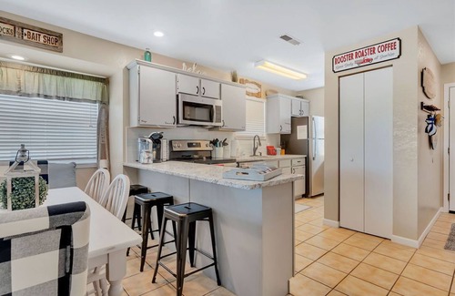 Indian Point Condo | Next to SDC, walk to Table Rock Lake
