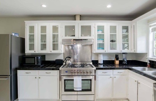 Mobile House | Next to the Port & Downtown! Mobile Modern&Mellow