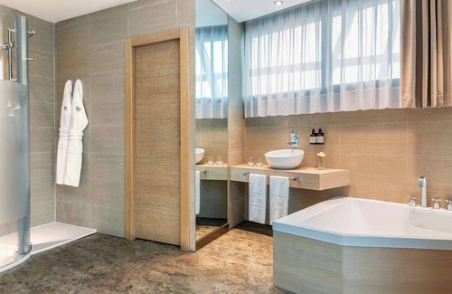 El Pison Hotel | NH Gijón