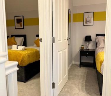 Reading House | NHS Workers and Students Haven - The Bee Hive
