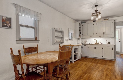 Central Colorado Springs House | Nice 2-bedroom house in Colorado Springs