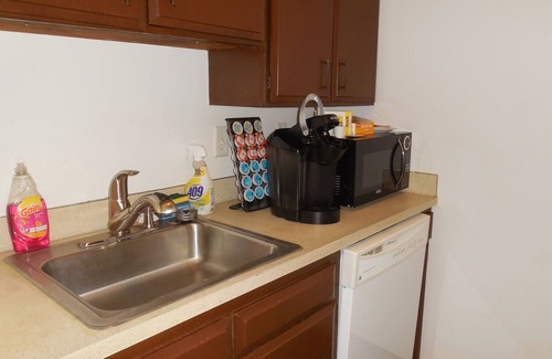 Federal Way House | Nice 2 story 3 BR 1200s/f Townhome