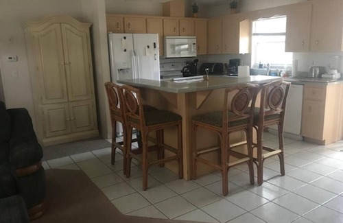 Florida Shores House | Nice 3 bedroom, 2 bath single family vacation home with a 2 car garage.
